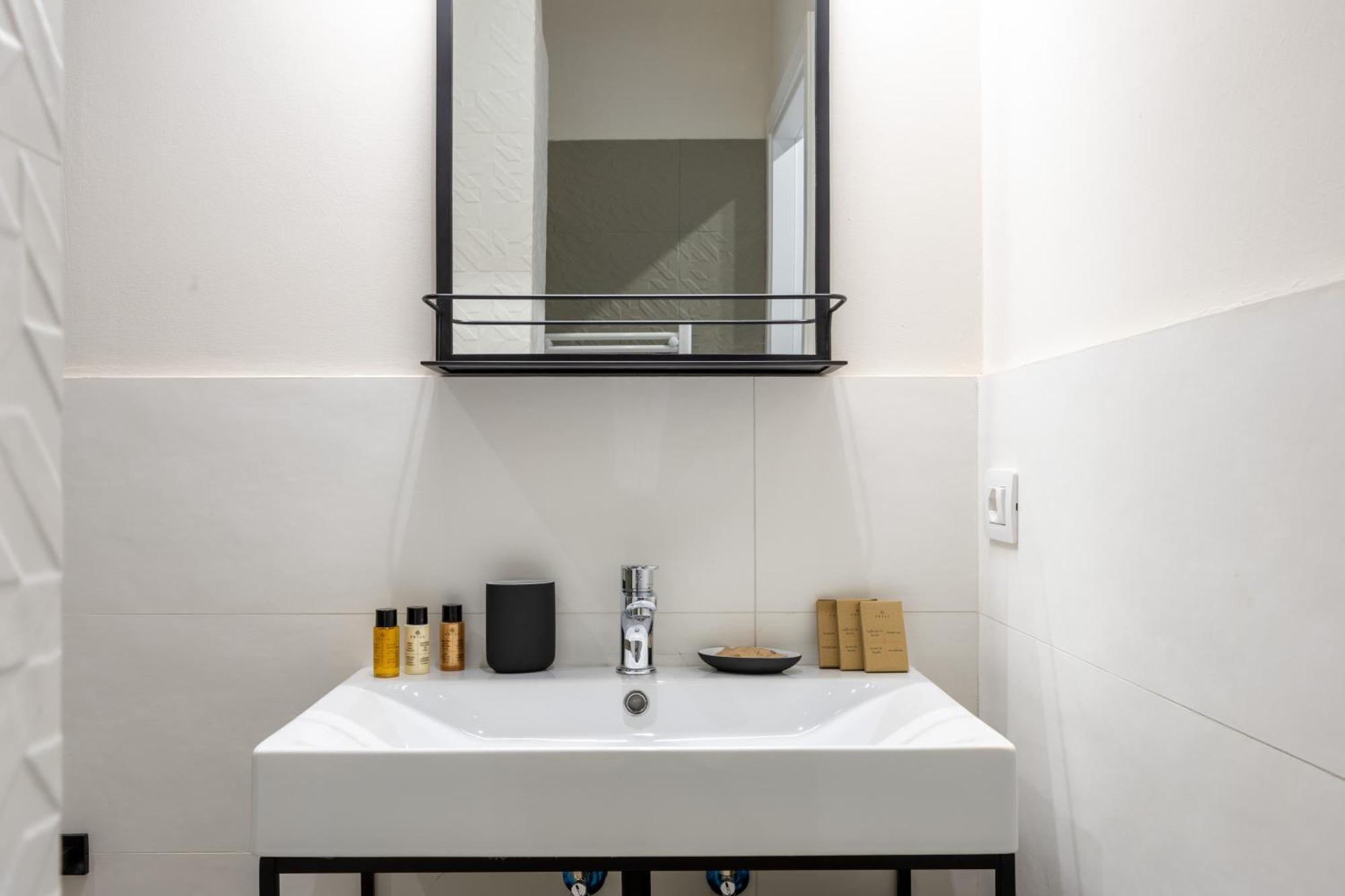 Pier Capponi 17 Rooms & Suites ฟลอเรนซ์ ภายนอก รูปภาพ